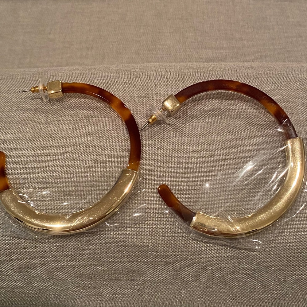 BaubleBar Hoop Earrings - Picture 3 of 6